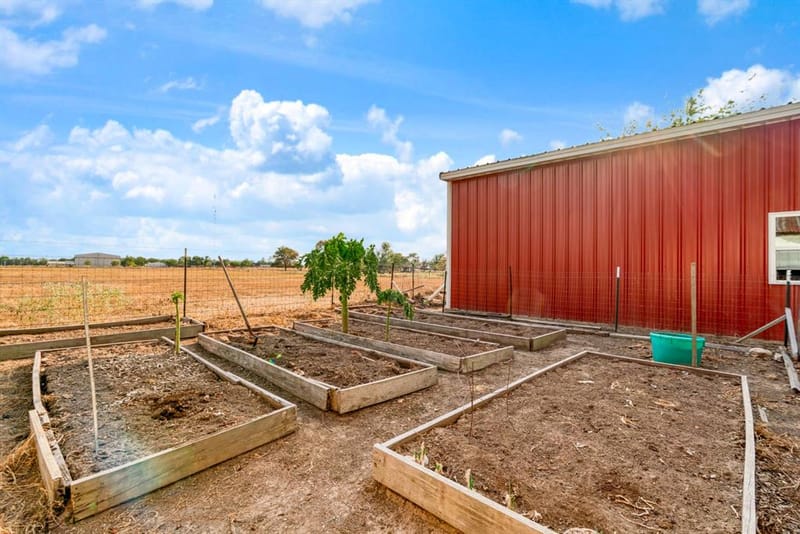 209 Farm Road 2352, Honey Grove TX 75446 - Photo 20