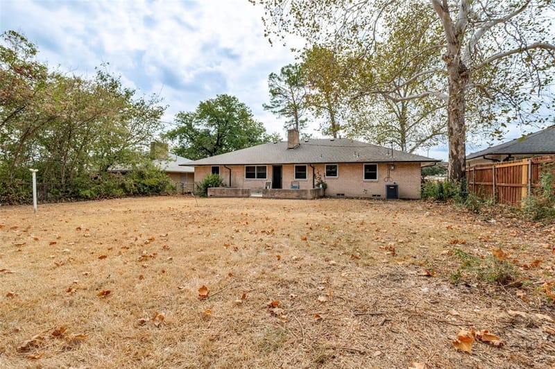 1585 E Kiest Boulevard, Dallas TX 75216 - Photo 23