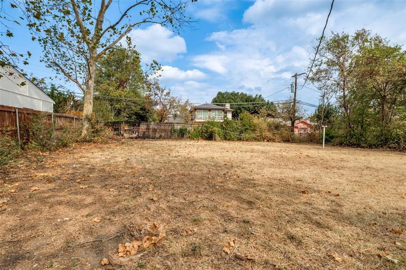 1585 E Kiest Boulevard, Dallas TX 75216 - Photo 24