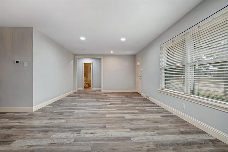 1585 E Kiest Boulevard, Dallas TX 75216 - Photo 14