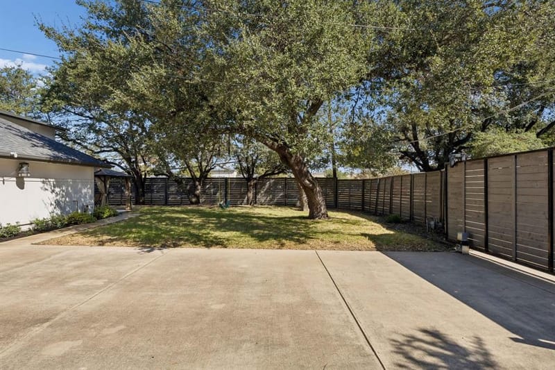 7986 Briaridge Road, Dallas TX 75248 - Photo 32