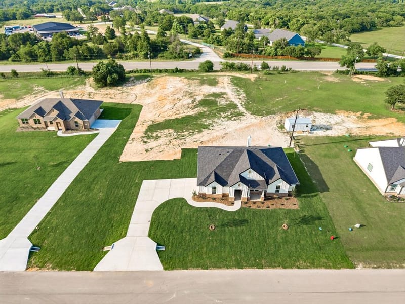 116 Park Hurst Drive, Boyd TX 76023 - Photo 3
