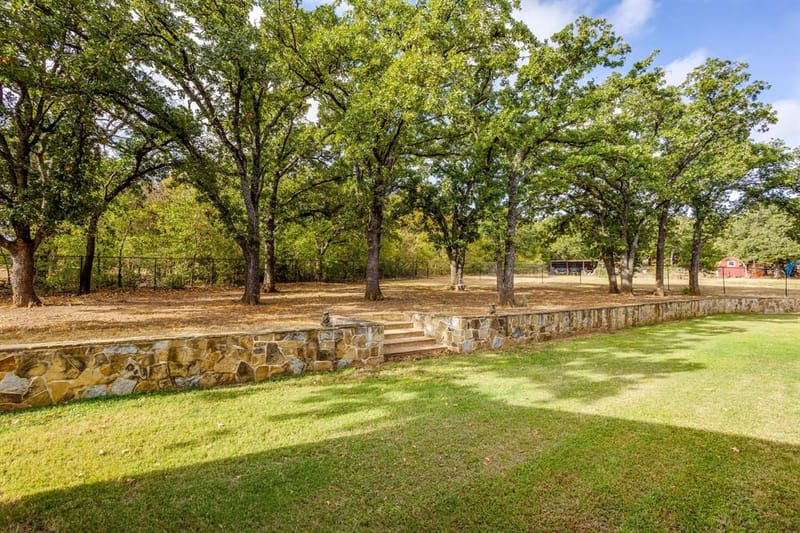 1025 County Road 913, Joshua TX 76058 - Photo 38