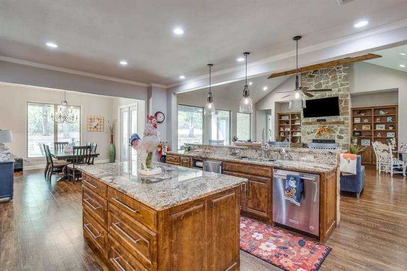1025 County Road 913, Joshua TX 76058 - Photo 18