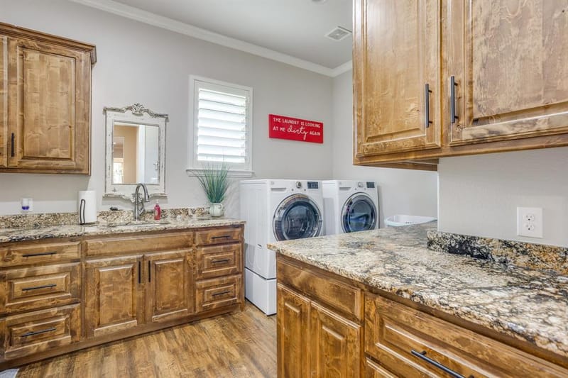 1025 County Road 913, Joshua TX 76058 - Photo 29