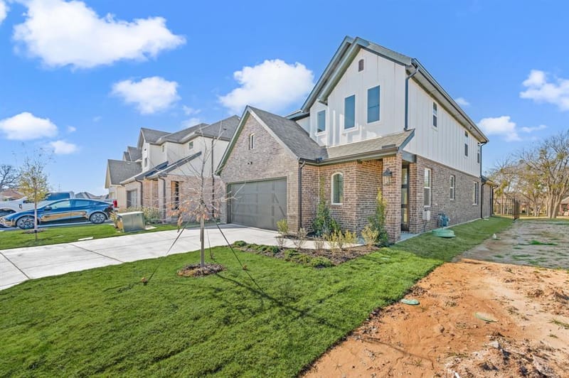 12267 Ross Calhoun Drive, Fort Worth TX 76179 - Photo 3