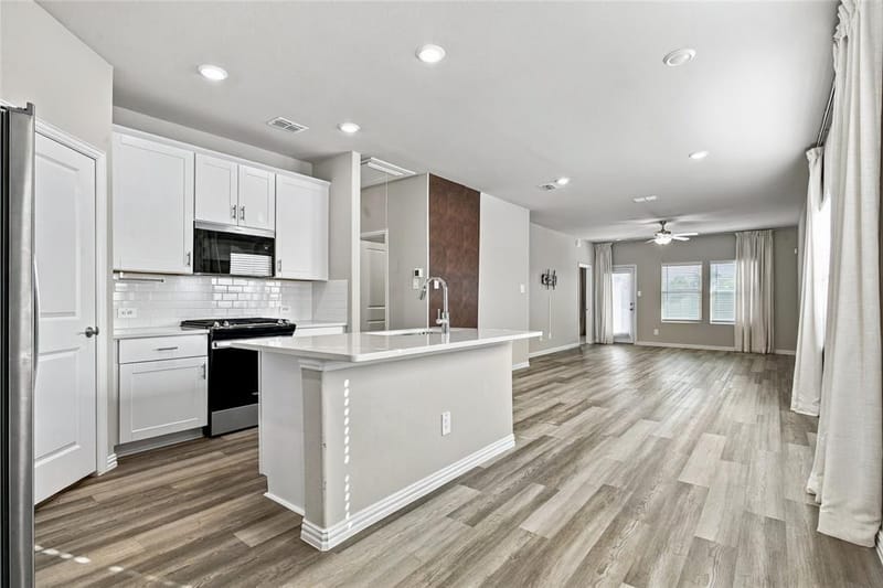 113 Greenbriar Drive, Princeton TX 75071 - Photo 6
