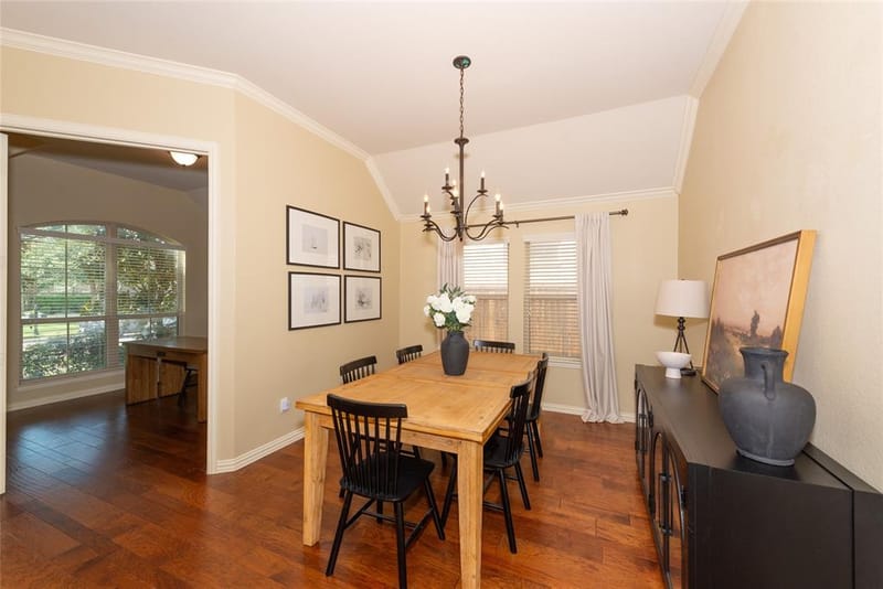 617 Rawlins Lane, Fort Worth TX 76131 - Photo 6