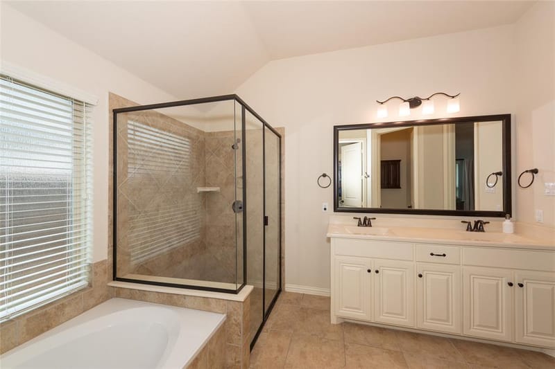 617 Rawlins Lane, Fort Worth TX 76131 - Photo 22