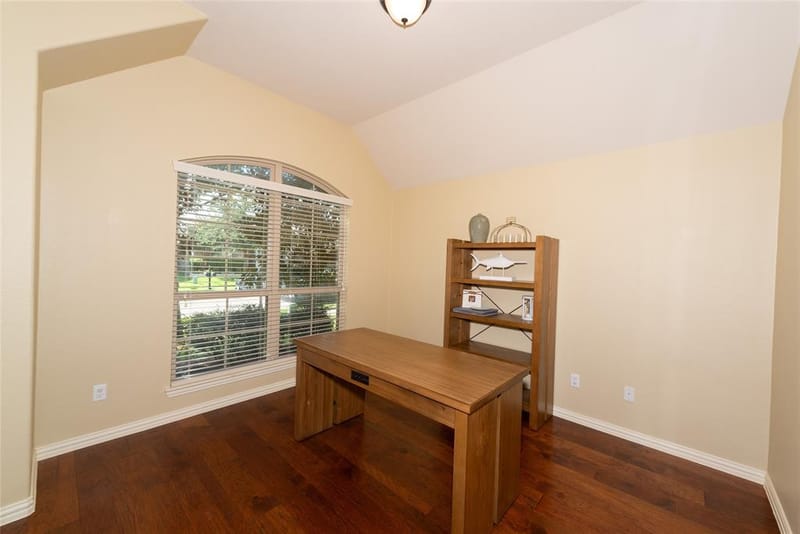 617 Rawlins Lane, Fort Worth TX 76131 - Photo 7