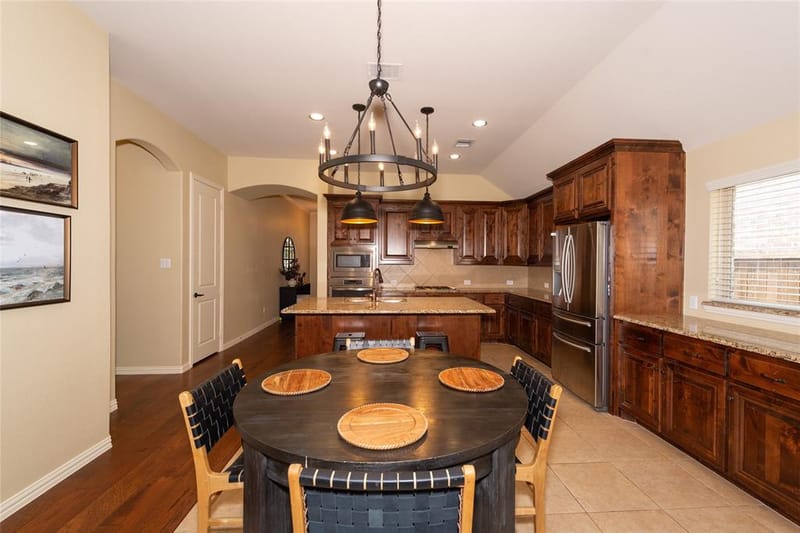 617 Rawlins Lane, Fort Worth TX 76131 - Photo 11