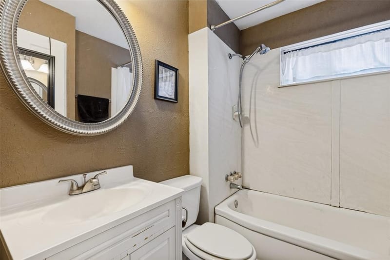 10927 Dunaway Drive, Dallas TX 75228 - Photo 14