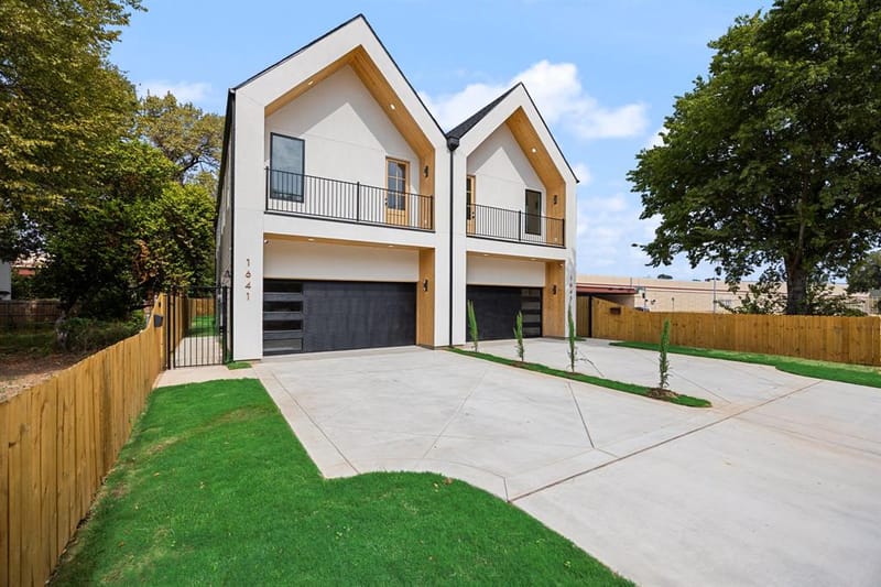 1641 Faye Street, Dallas TX 75215 - Photo 2