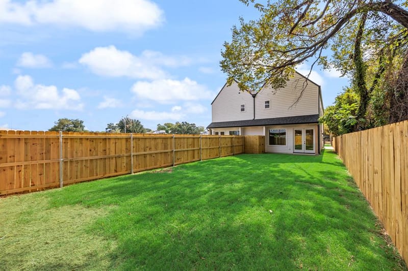 1641 Faye Street, Dallas TX 75215 - Photo 26