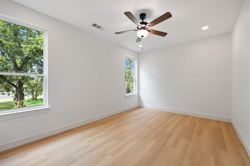 1641 Faye Street, Dallas TX 75215 - Photo 21