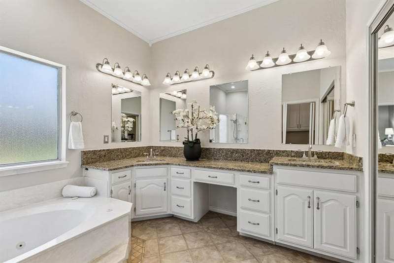 4208 Forbes Drive, Plano TX 75093 - Photo 10
