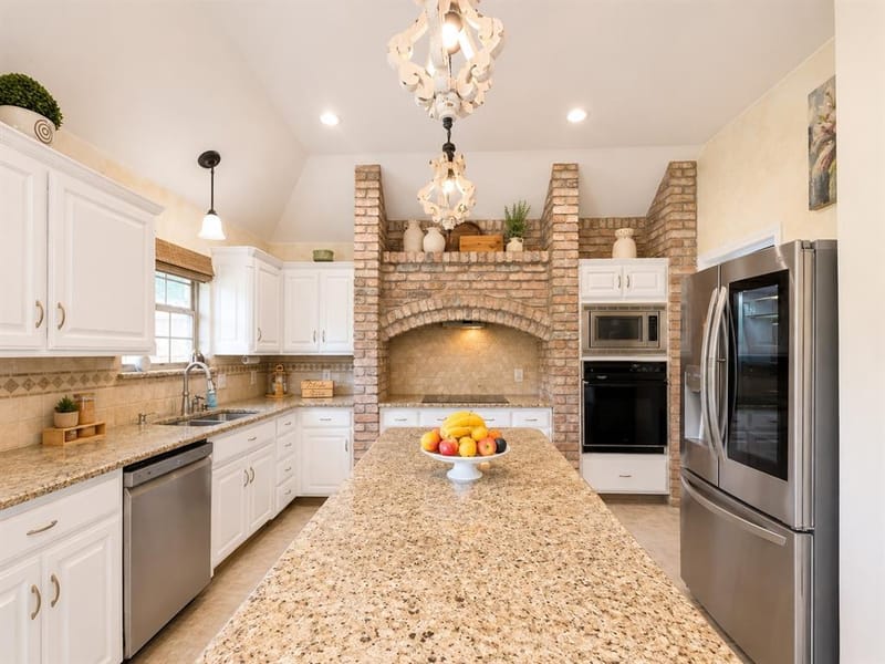 2207 Nugent Drive, Mansfield TX 76063 - Photo 5