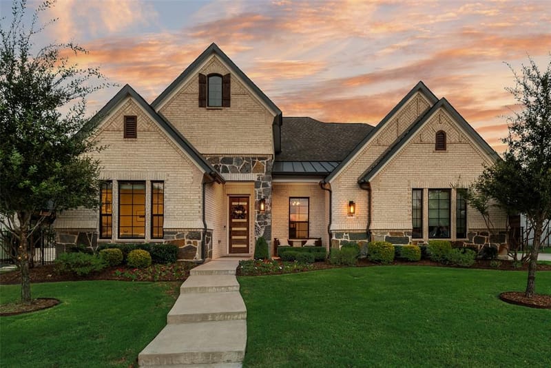 130 Craigmore Drive, Argyle TX 76226 - Photo 2