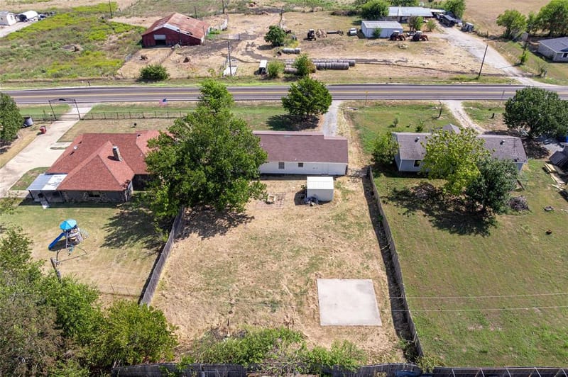 614 E FM 272, Celeste TX 75423 - Photo 22