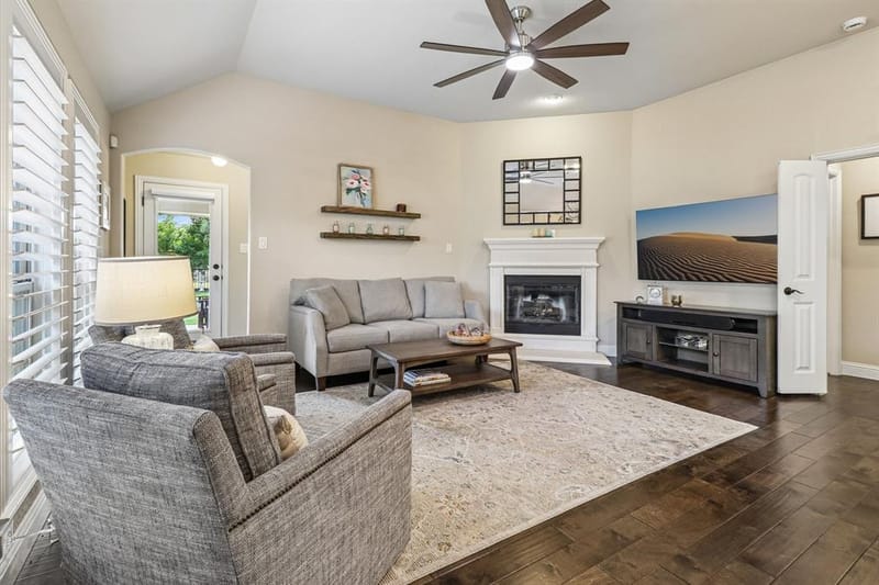 816 Wiltshire Boulevard, Lewisville TX 75056 - Photo 6
