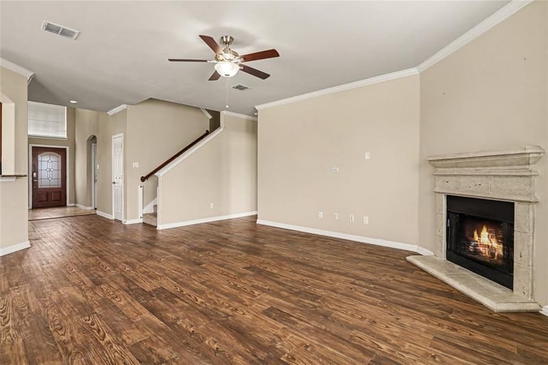 804 W Bend Boulevard, Burleson TX 76028 - Photo 6