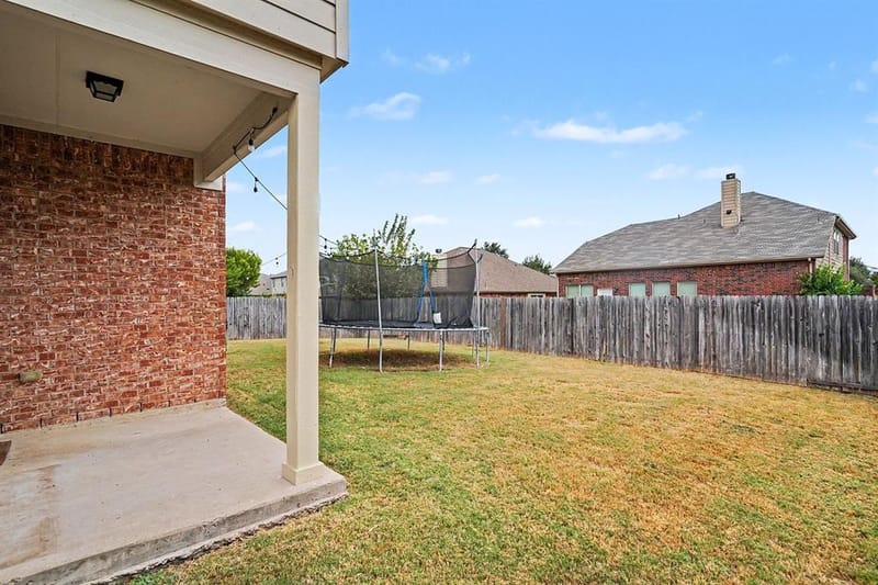 804 W Bend Boulevard, Burleson TX 76028 - Photo 30