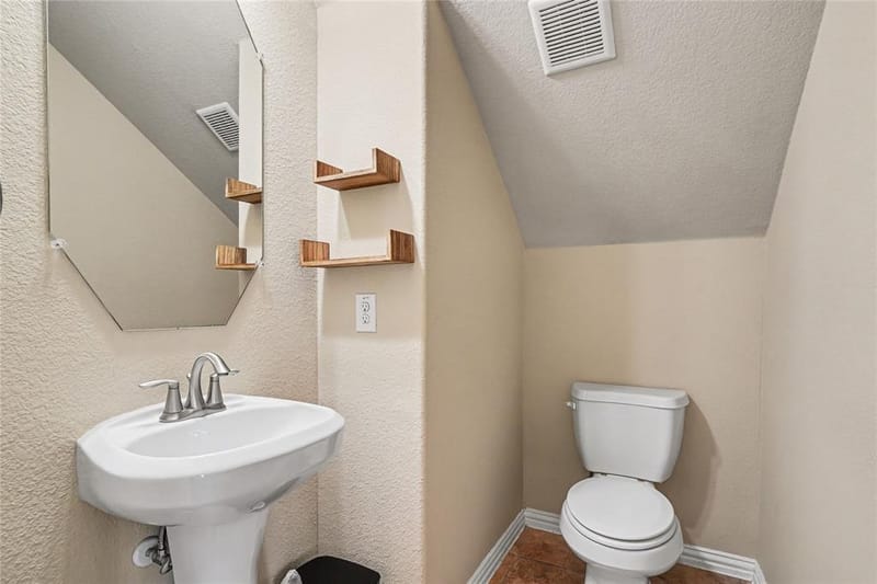 804 W Bend Boulevard, Burleson TX 76028 - Photo 15