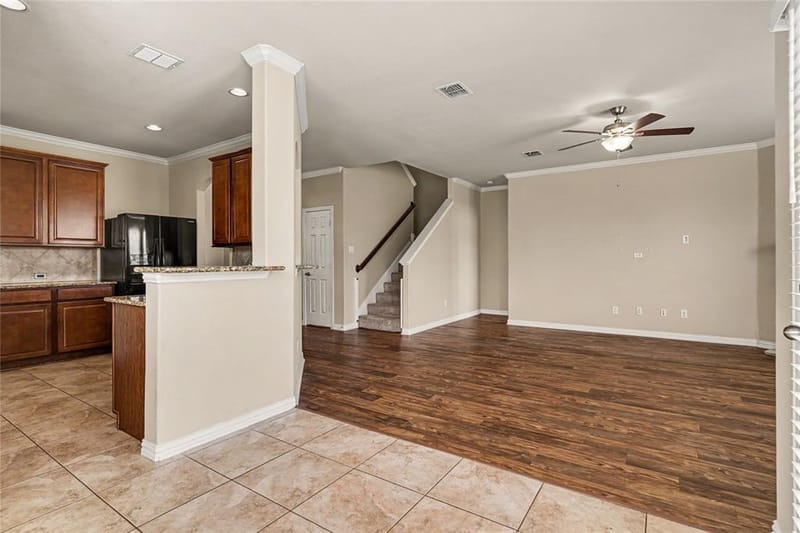 804 W Bend Boulevard, Burleson TX 76028 - Photo 11