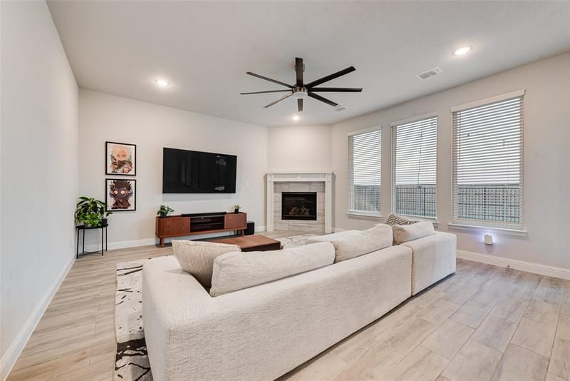 812 Stamford Avenue, Arlington TX 76002 - Photo 13
