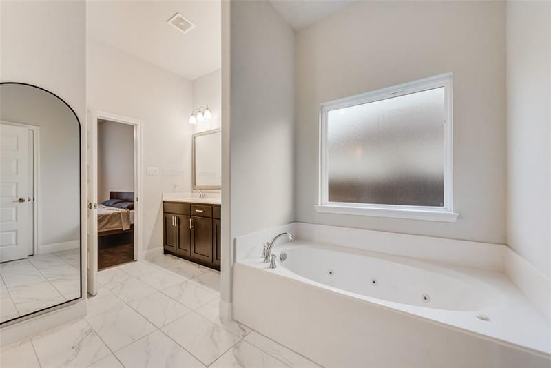 812 Stamford Avenue, Arlington TX 76002 - Photo 22