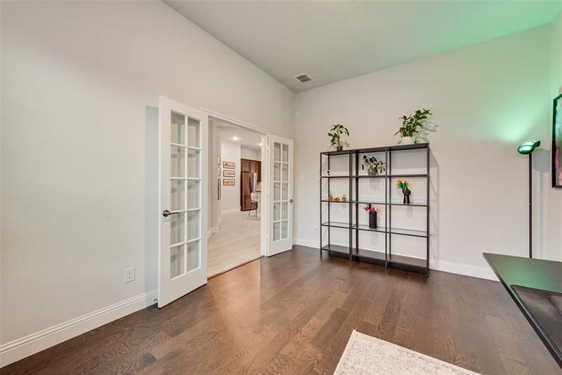 812 Stamford Avenue, Arlington TX 76002 - Photo 7