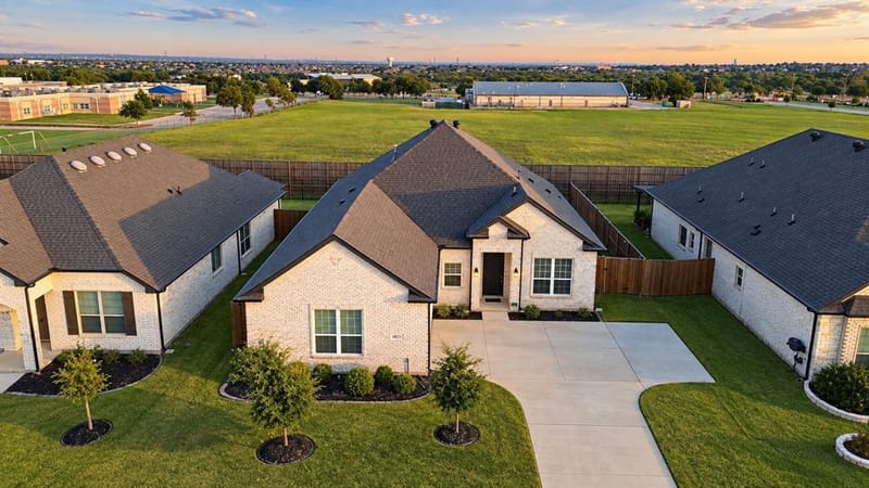 812 Stamford Avenue, Arlington TX 76002 - Photo 32