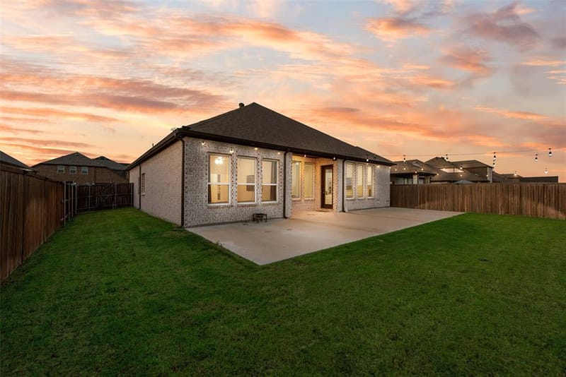 812 Stamford Avenue, Arlington TX 76002 - Photo 30
