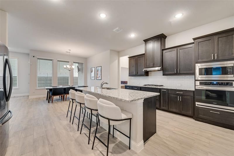 812 Stamford Avenue, Arlington TX 76002 - Photo 8