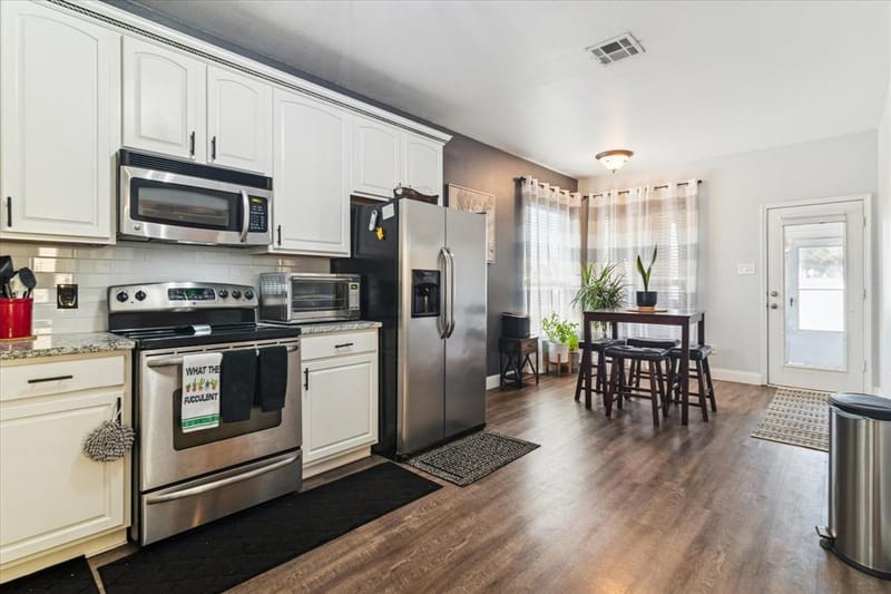 1805 Cambridge Drive, Providence Village TX 76227 - Photo 8
