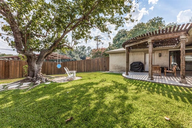 9864 Shoreview Road, Dallas TX 75238 - Photo 23