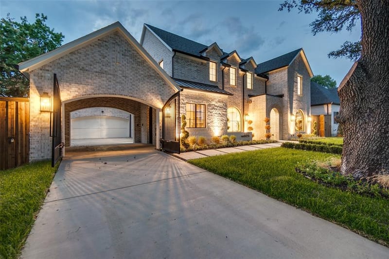 3307 Whitehall Drive, Dallas TX 75229 - Photo 2
