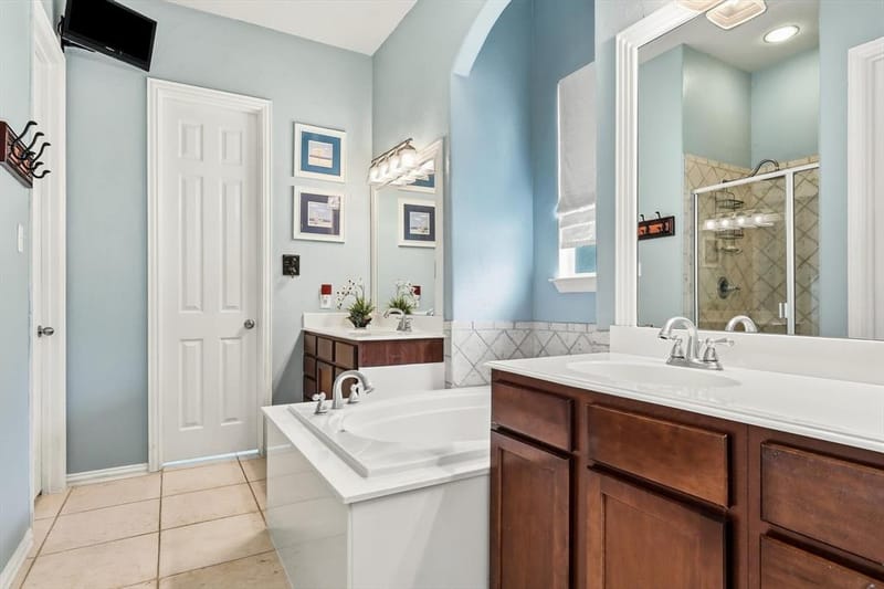 1901 Brown Thrasher Boulevard, Savannah TX 76227 - Photo 17