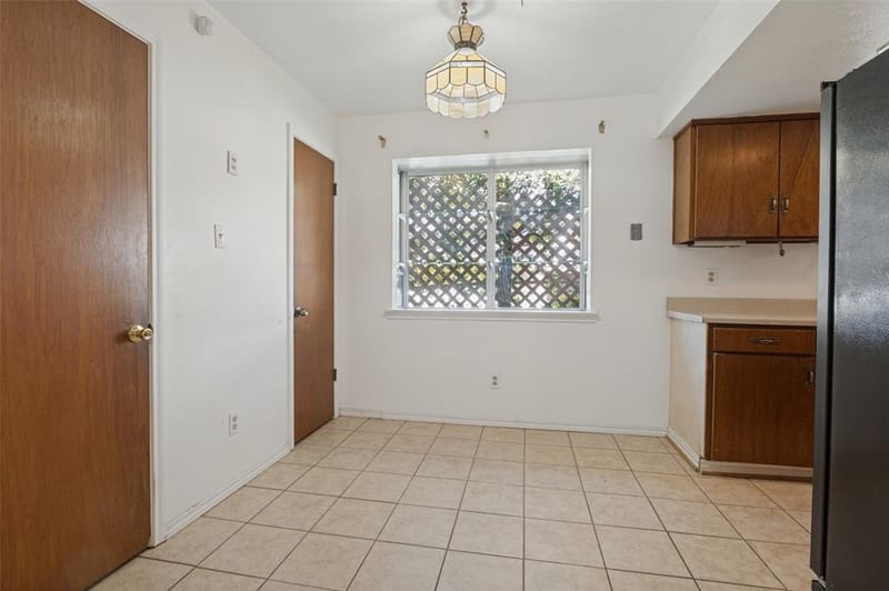 1633 Hanging Cliff Drive, Dallas TX 75224 - Photo 9