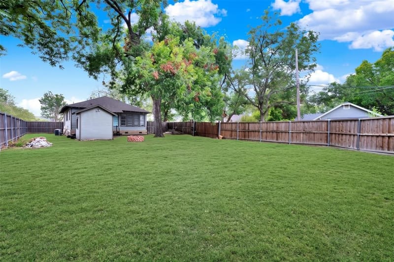 411 S Colorado Street, Celina TX 75009 - Photo 6