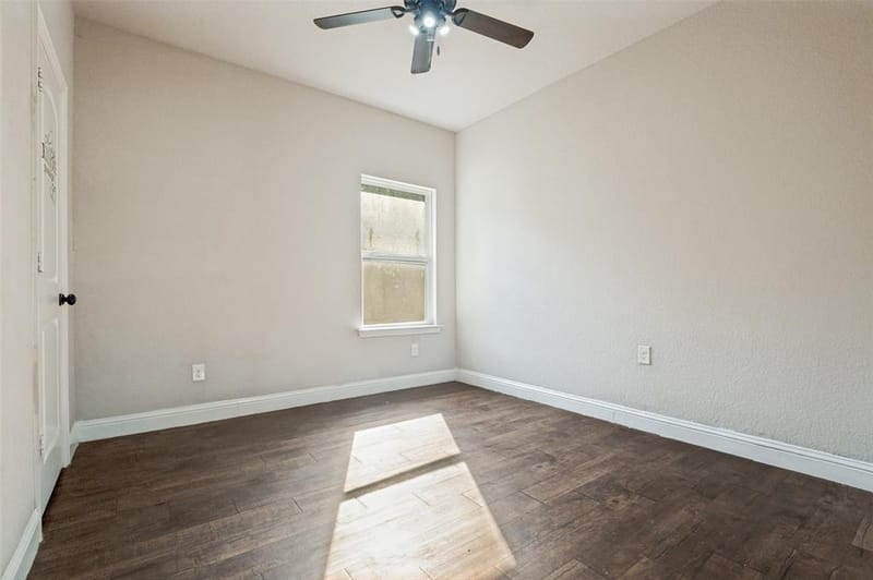 207 Ennis Street, Waxahachie TX 75165 - Photo 17