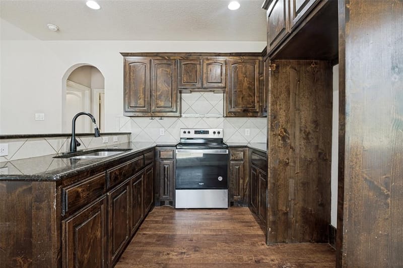 207 Ennis Street, Waxahachie TX 75165 - Photo 10