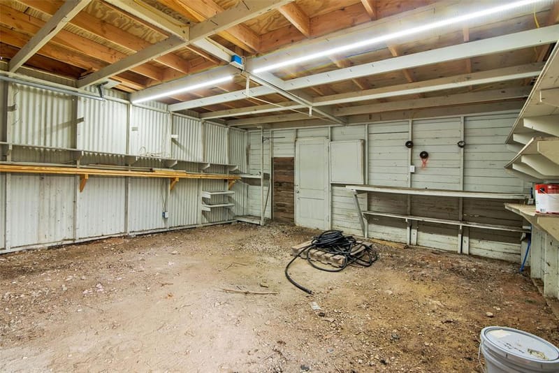 1720 S Fannin Avenue, Denison TX 75020 - Photo 6
