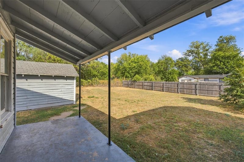 1001 Preston Street, Waco TX 76704 - Photo 12