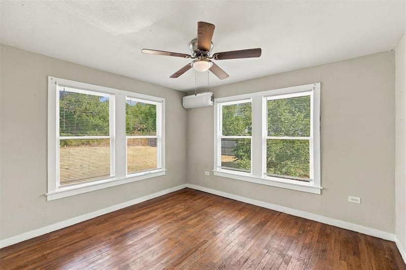1001 Preston Street, Waco TX 76704 - Photo 9