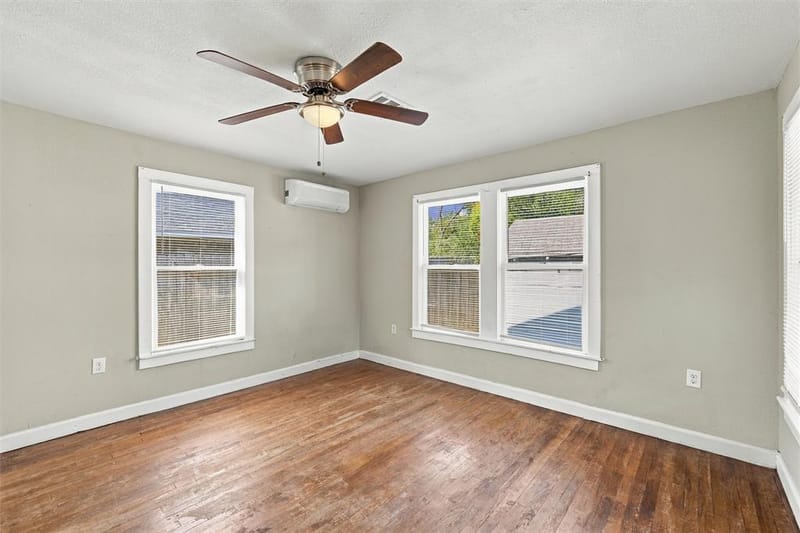 1001 Preston Street, Waco TX 76704 - Photo 10