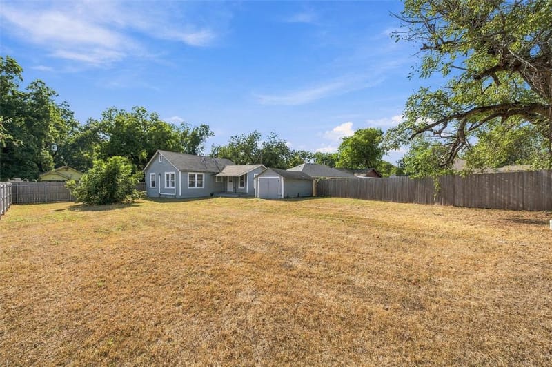 1001 Preston Street, Waco TX 76704 - Photo 14