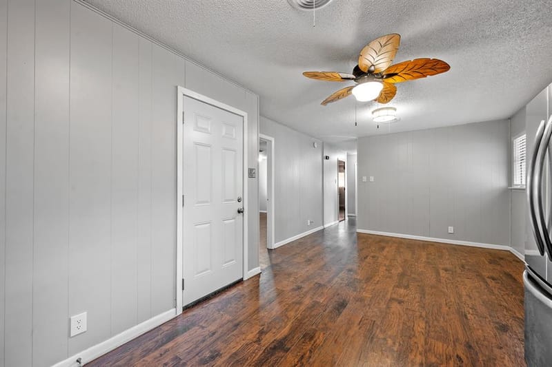 2710 W Walker Street, Denison TX 75020 - Photo 7