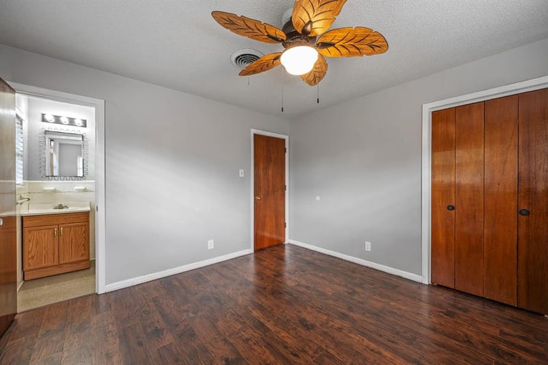 2710 W Walker Street, Denison TX 75020 - Photo 20