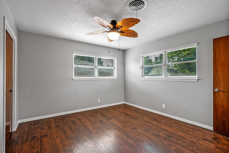 2710 W Walker Street, Denison TX 75020 - Photo 19